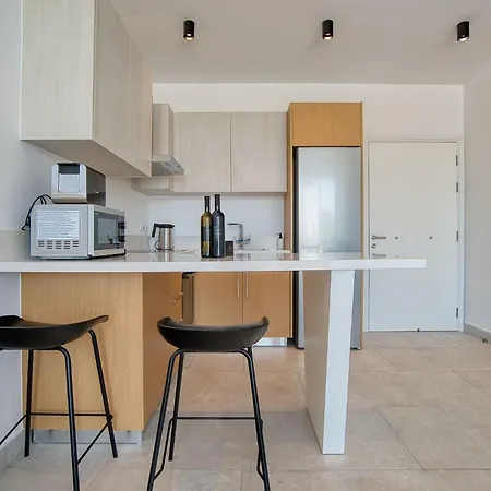 Avenue 202 1 Bed Apartment Paphos Exterior photo