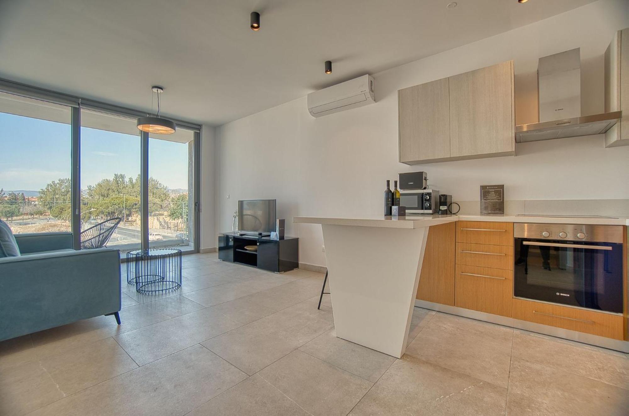 Avenue 202 1 Bed Πάφος